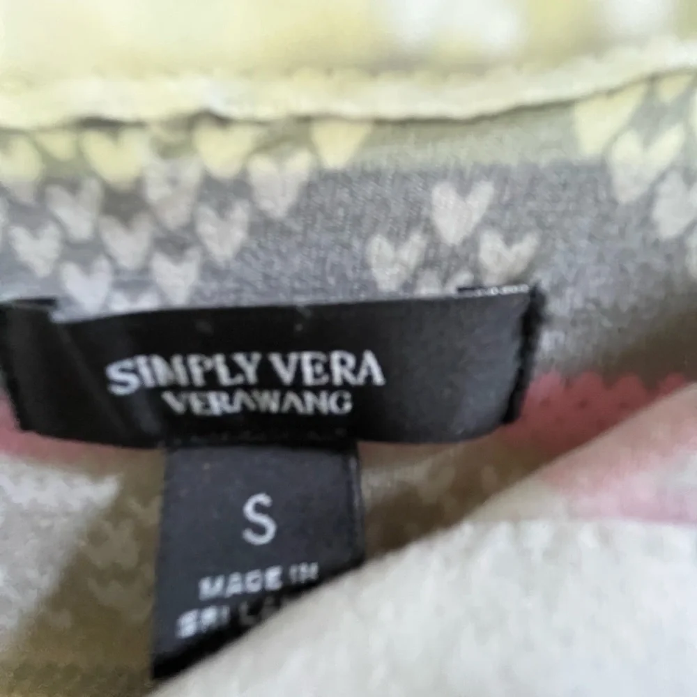 Simply Vera  ladies like new Adorable soft hoodie!! - Picture 2 of 3